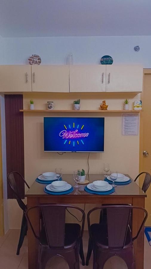 One Spatial Two Bedroom Condominium Unit With Pool And Gym Free Netflix And Wifi Iloilo City Buitenkant foto